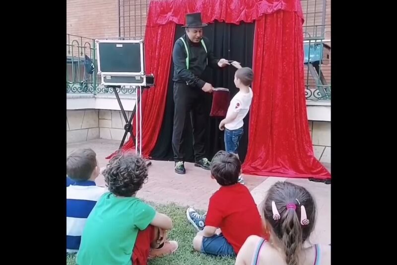 mago per bambini a roma | spettacolo di magia a roma | Mr.Eddy animazione